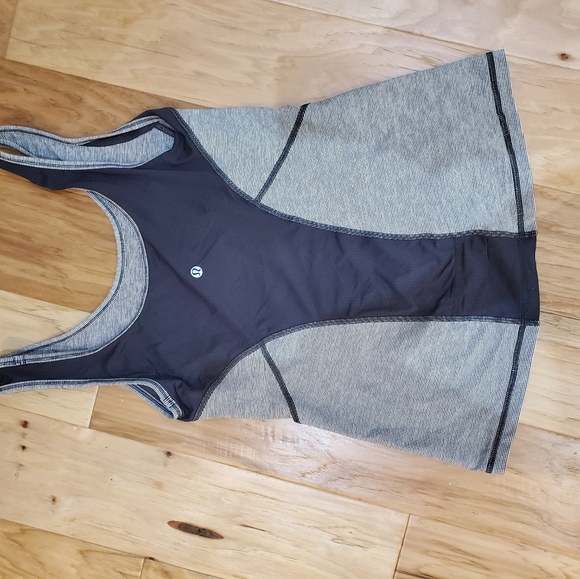 Lululemon top - Picture 2 of 2